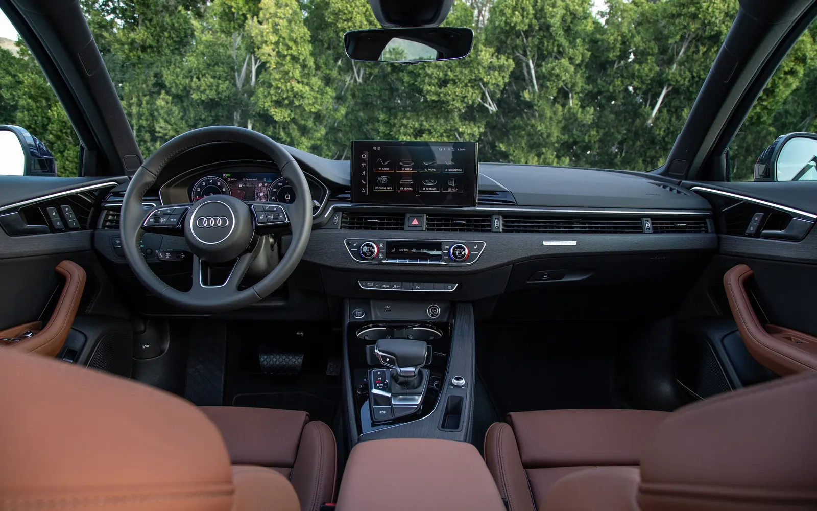 Audi A4 (B9) – салон, место водителя
