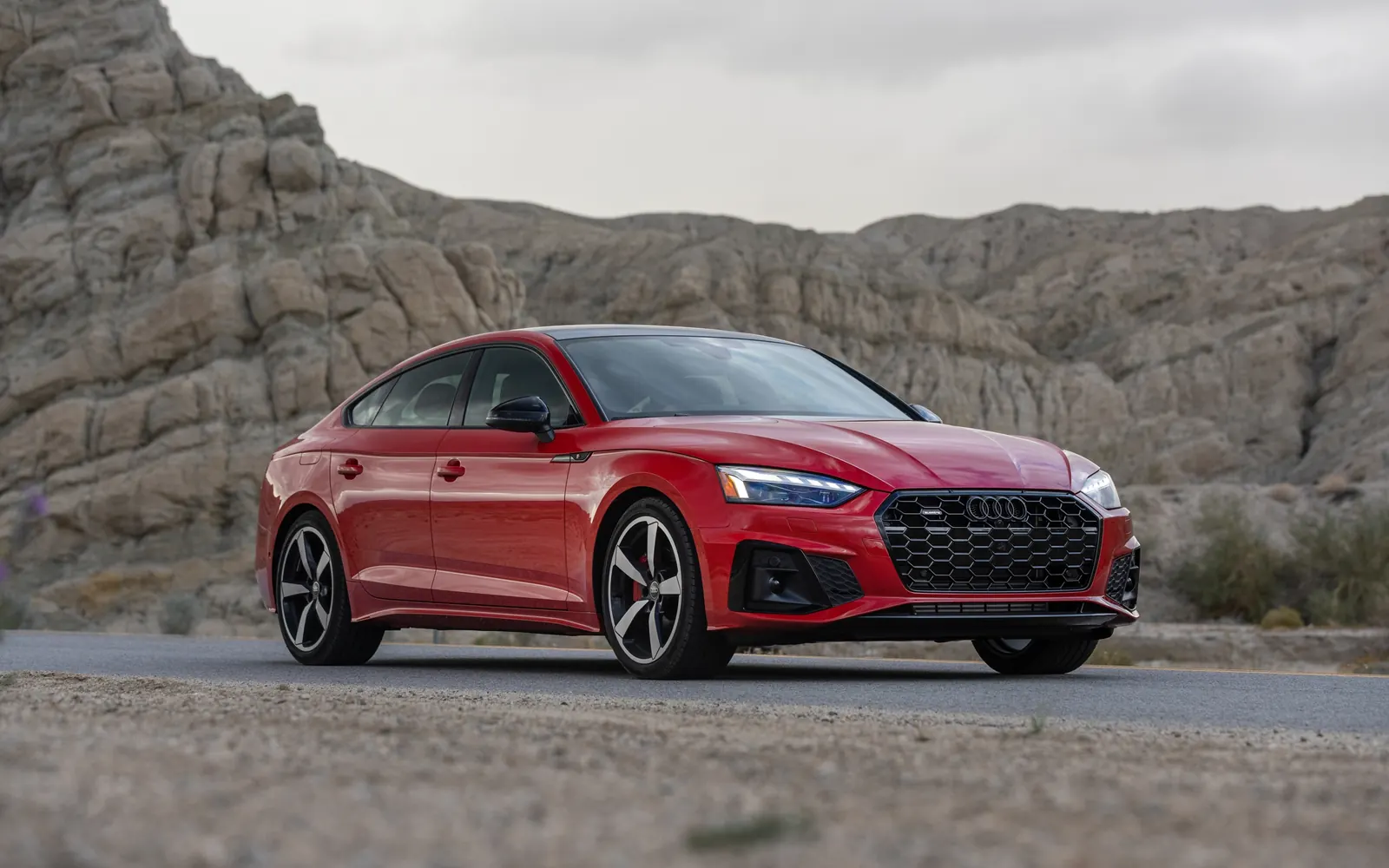 Audi A5 – вид спереди сбоку