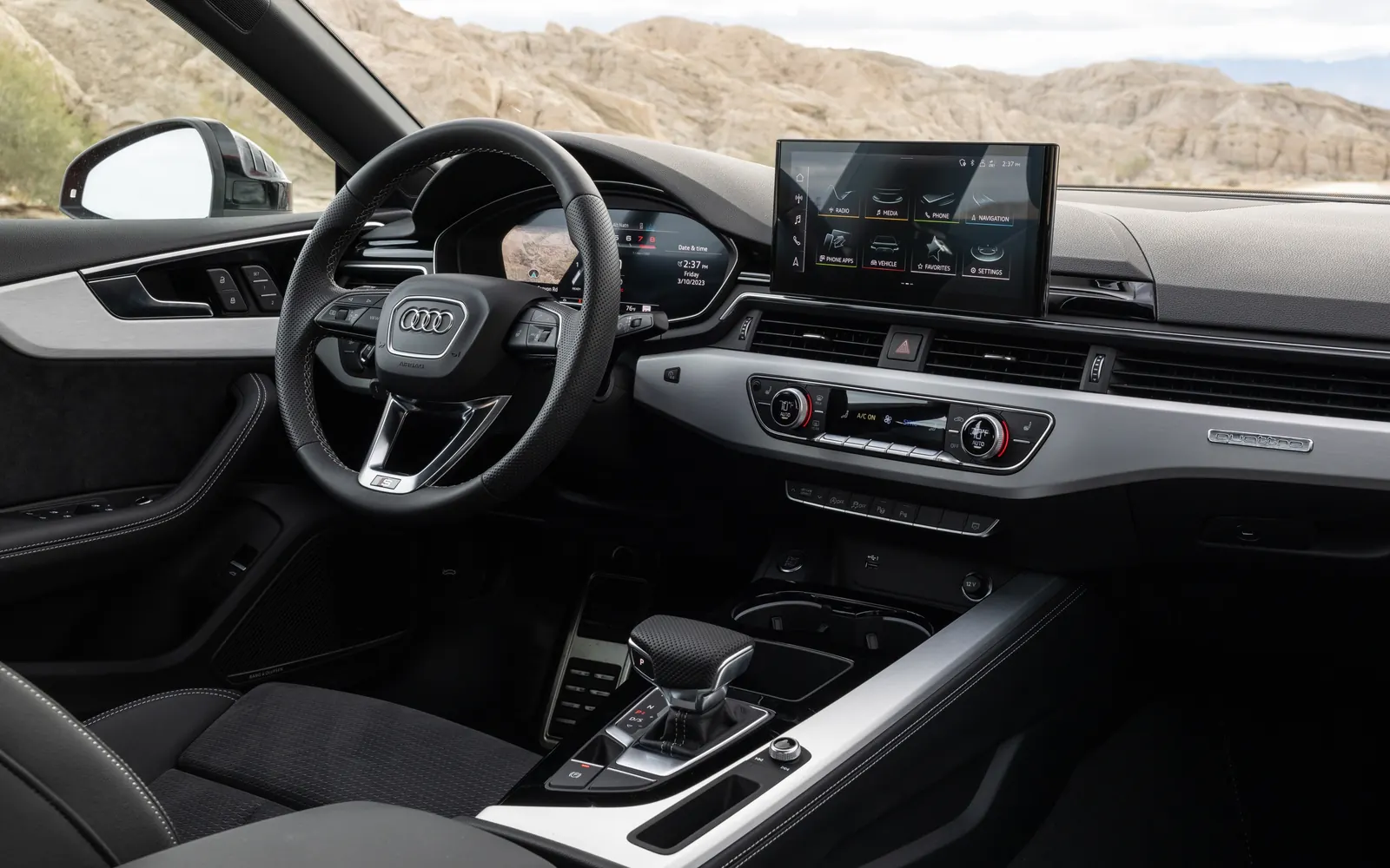Audi A5 – передняя панель и экран мультимедиа