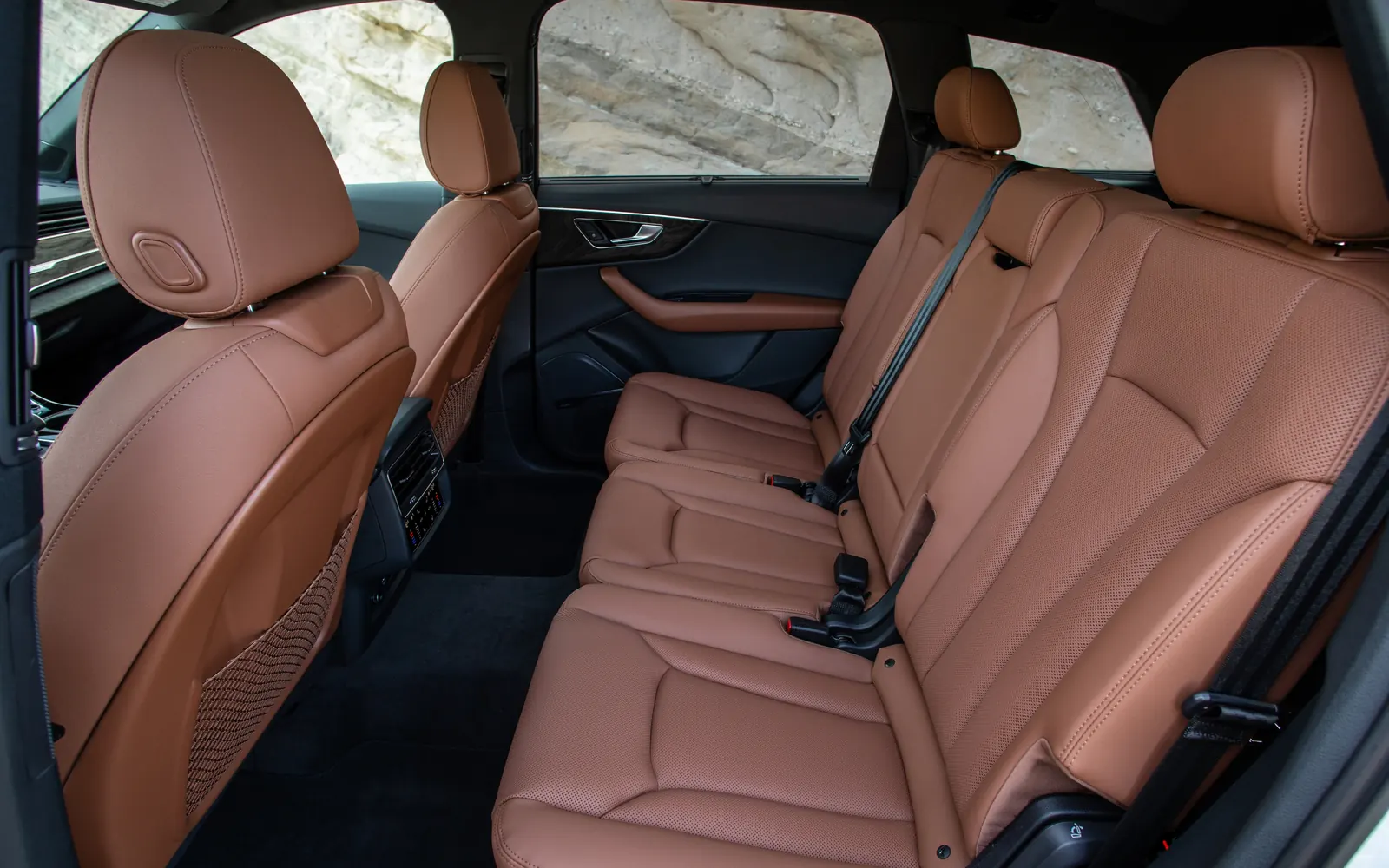 Audi Q7 – задний ряд сидений