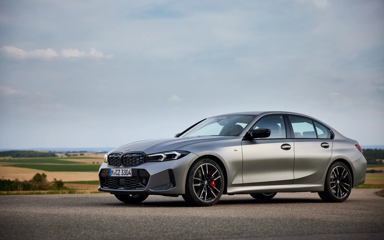 BMW 3 серия (G20) – вид спереди сбоку