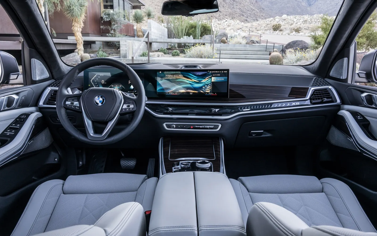 BMW X5 – салон, место водителя