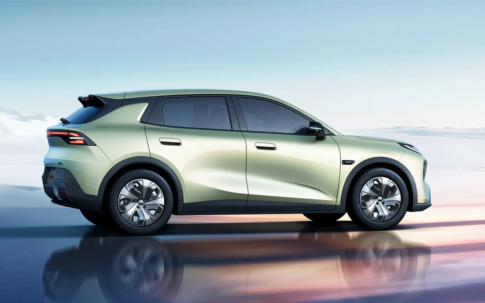 Changan Qiyuan Q05 – вид сбоку