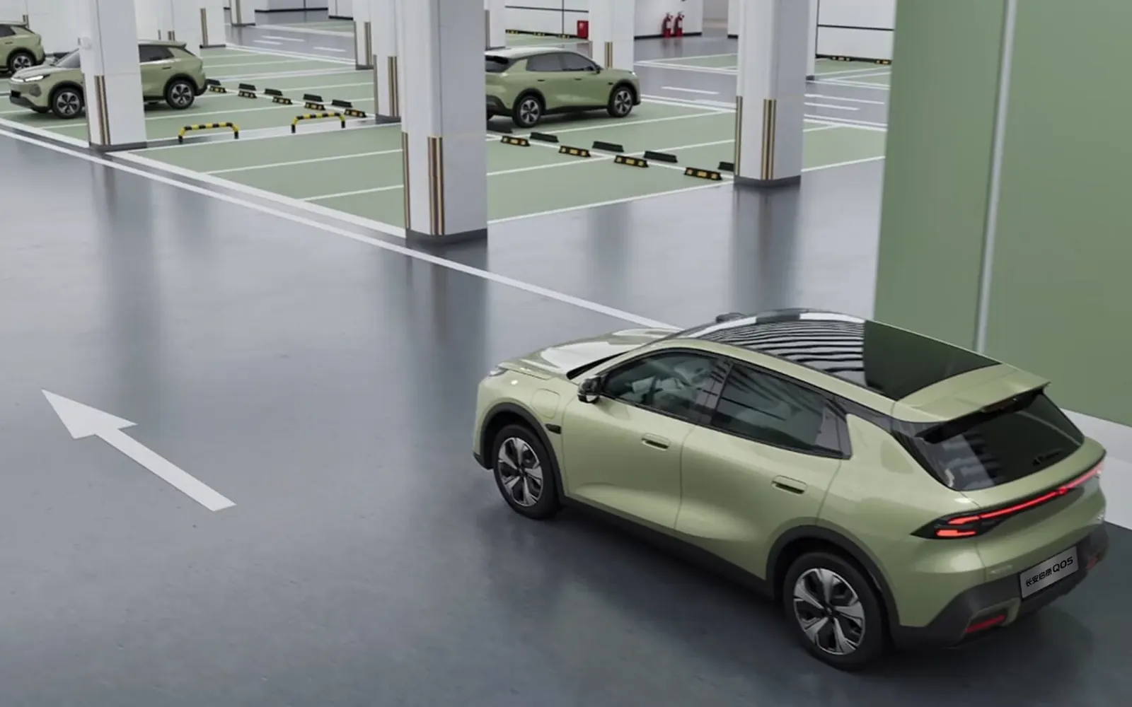 Changan Qiyuan Q05 – вид сзади сбоку