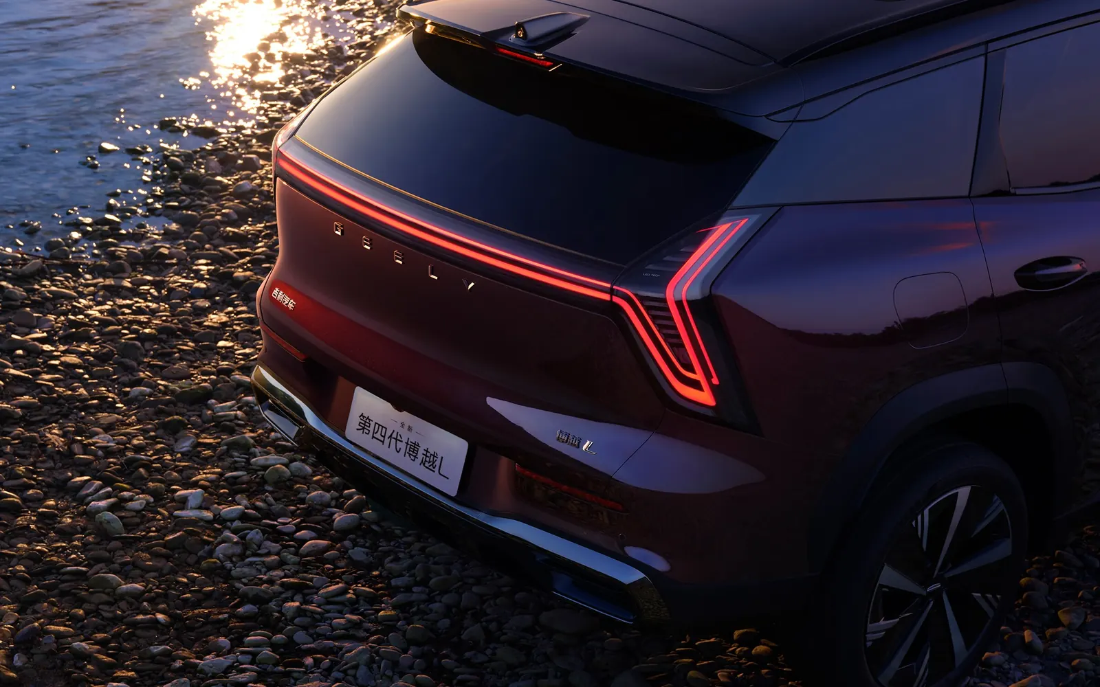 Geely Boyue L – задние фонари