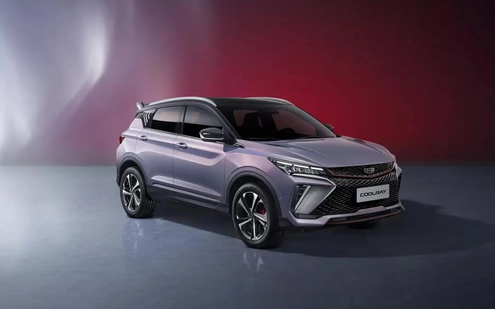 Geely Coolray – вид спереди сбоку