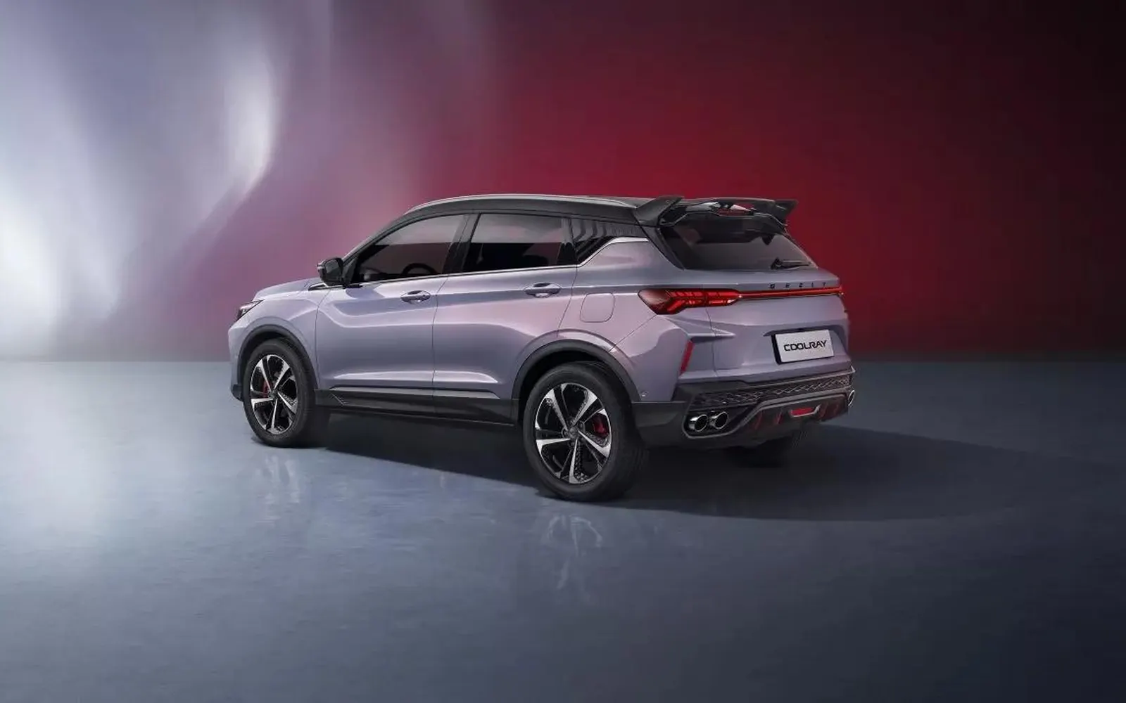 Geely Coolray – вид сзади сбоку