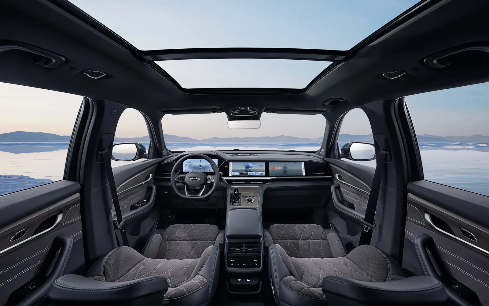 Geely Monjaro – салон целиком, тёмная отделка