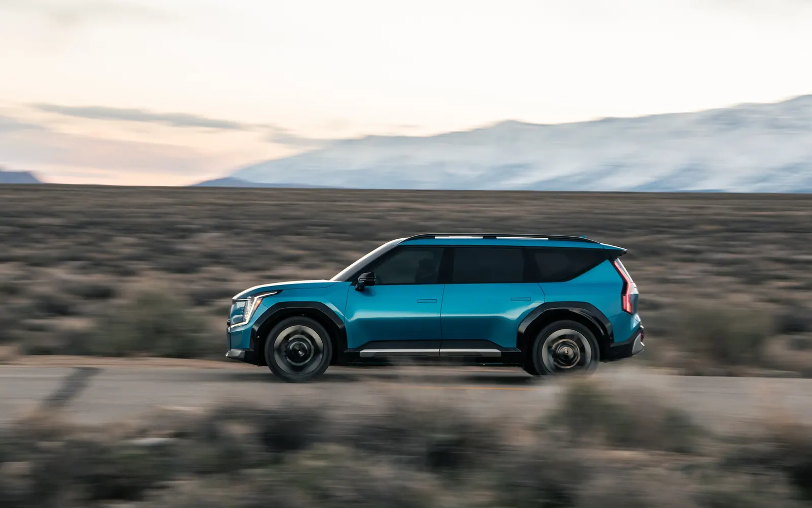 Kia EV9 – вид сбоку