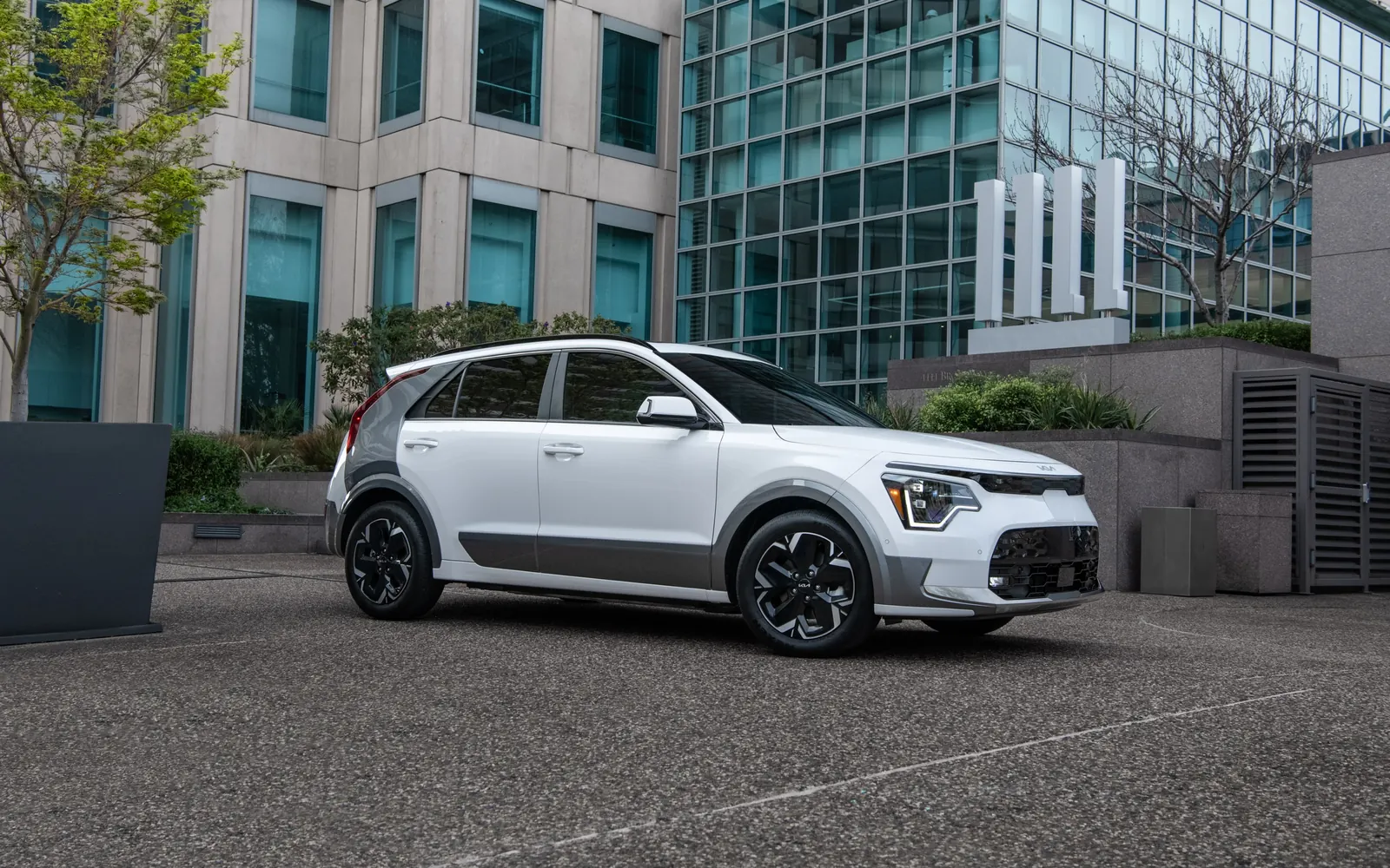 Kia Niro – вид спереди сбоку, Niro EV