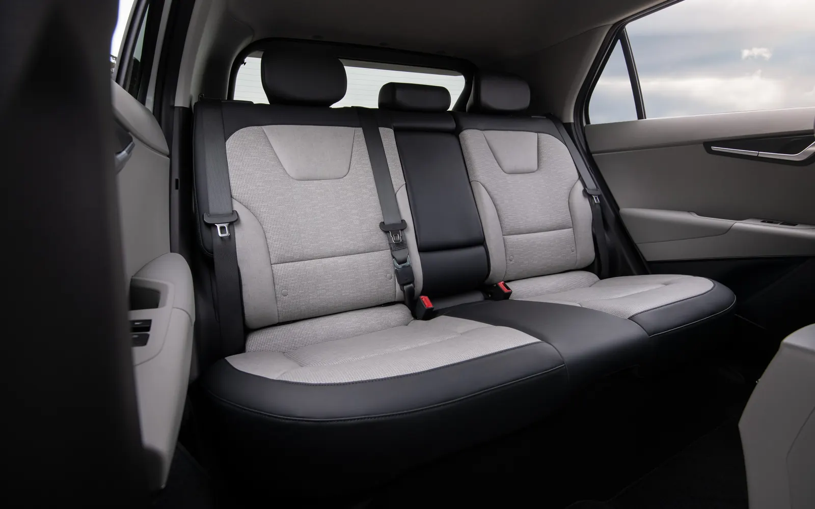 Kia Niro – задний ряд