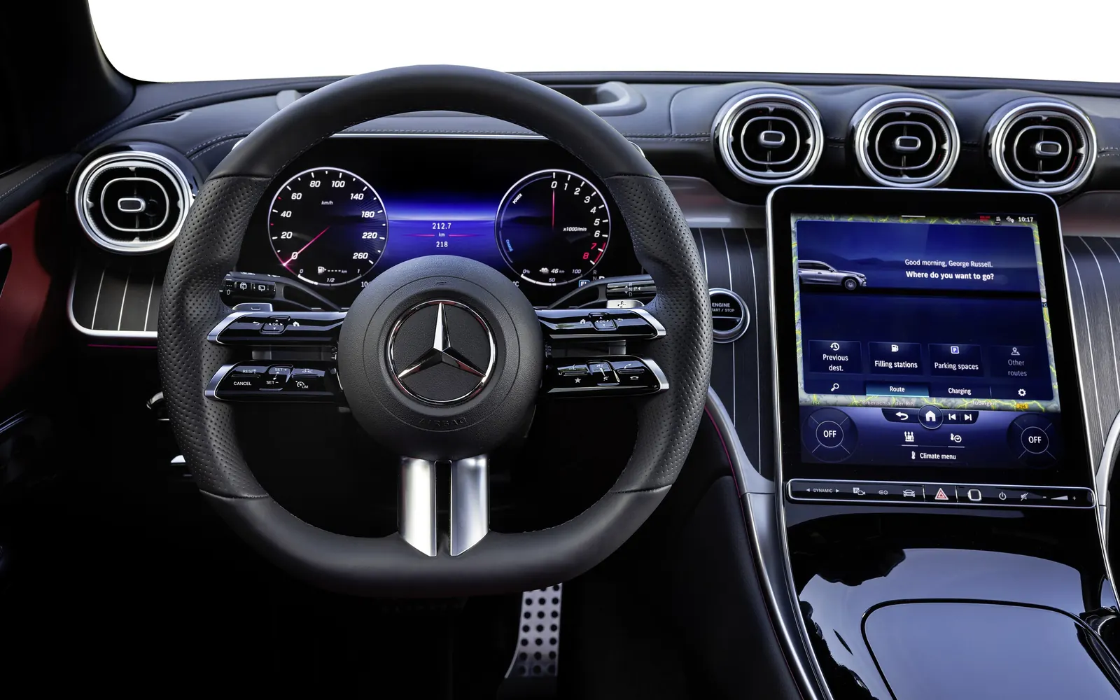 Mercedes-Benz GLC – руль, приборы и экран мультимедиа